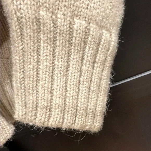 Beige Zip-Up Men's 100% Shetland Wool Sweater